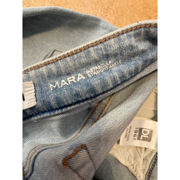 DL1961 MARA STRAIGHT JEAN - Picture 9 of 10